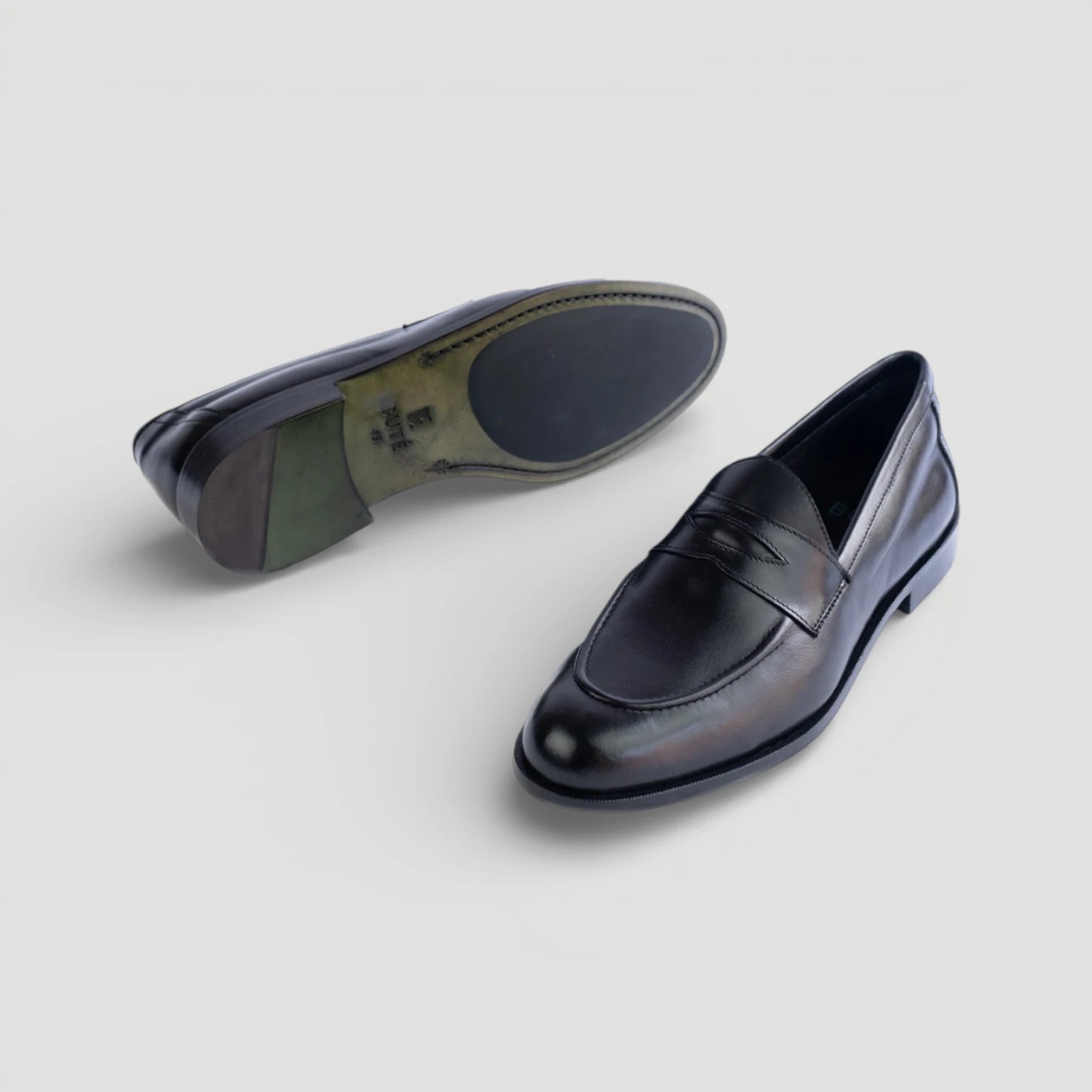 Loafer - Corso Black