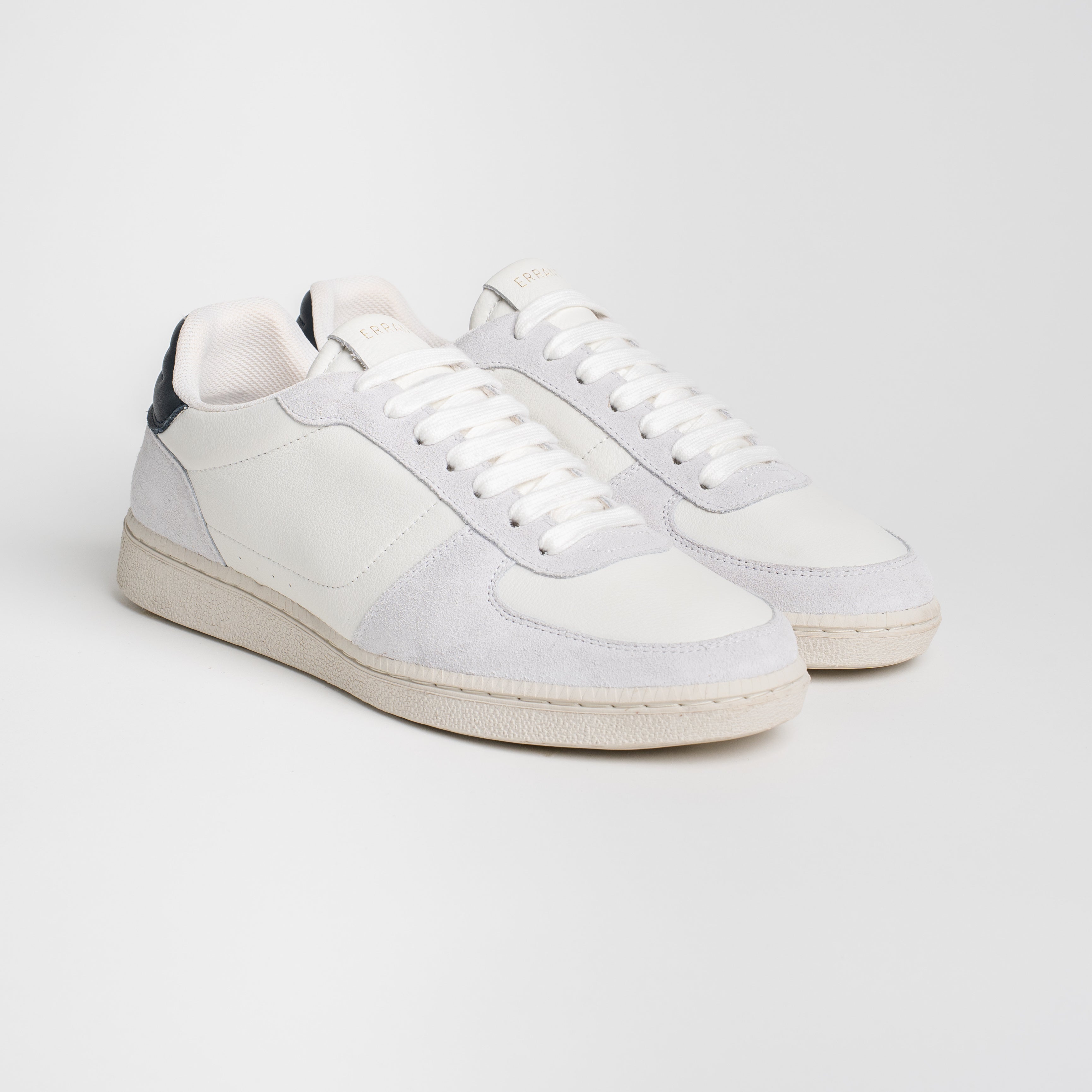 Retro Sneaker - Off White