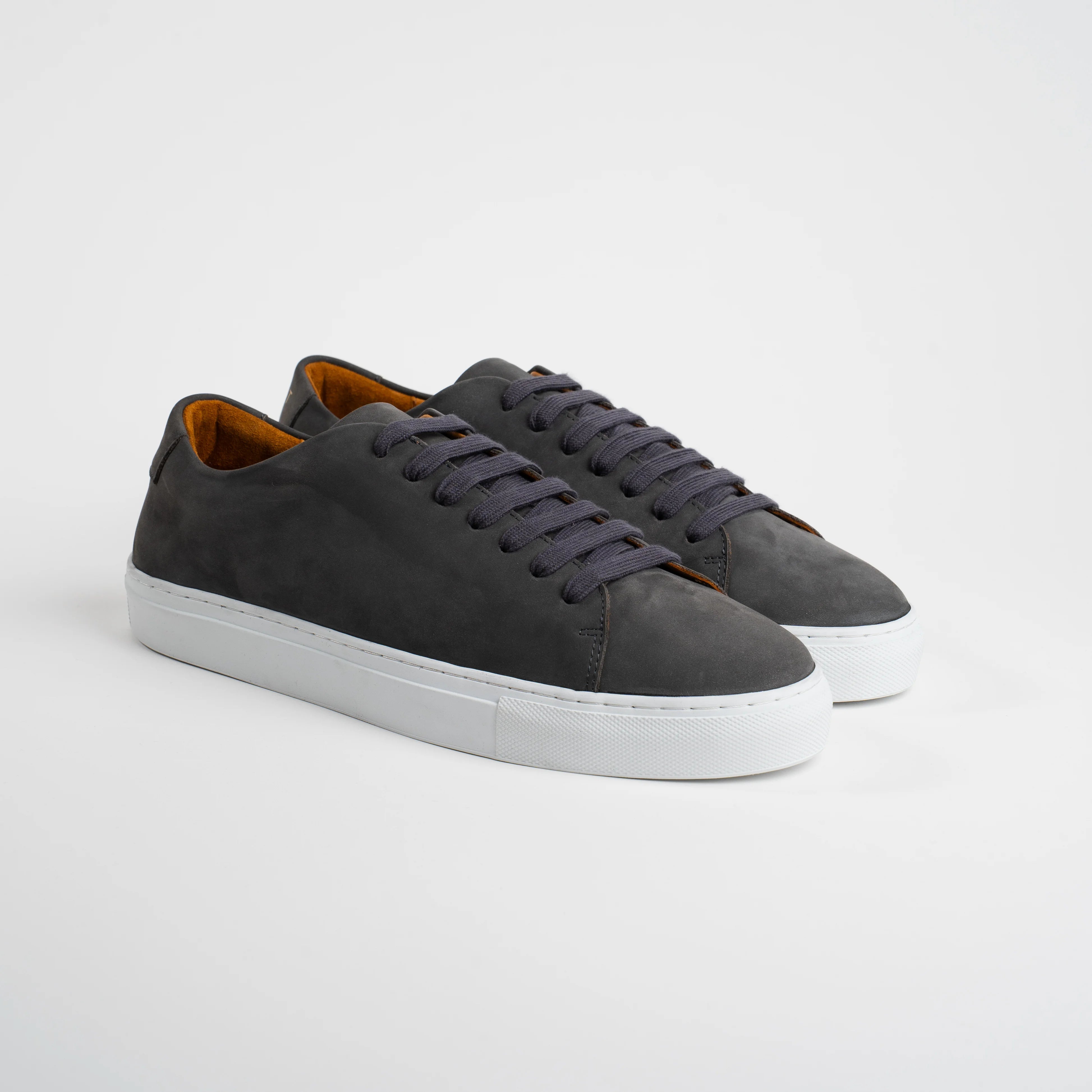 Classy Sneaker - Light Coal