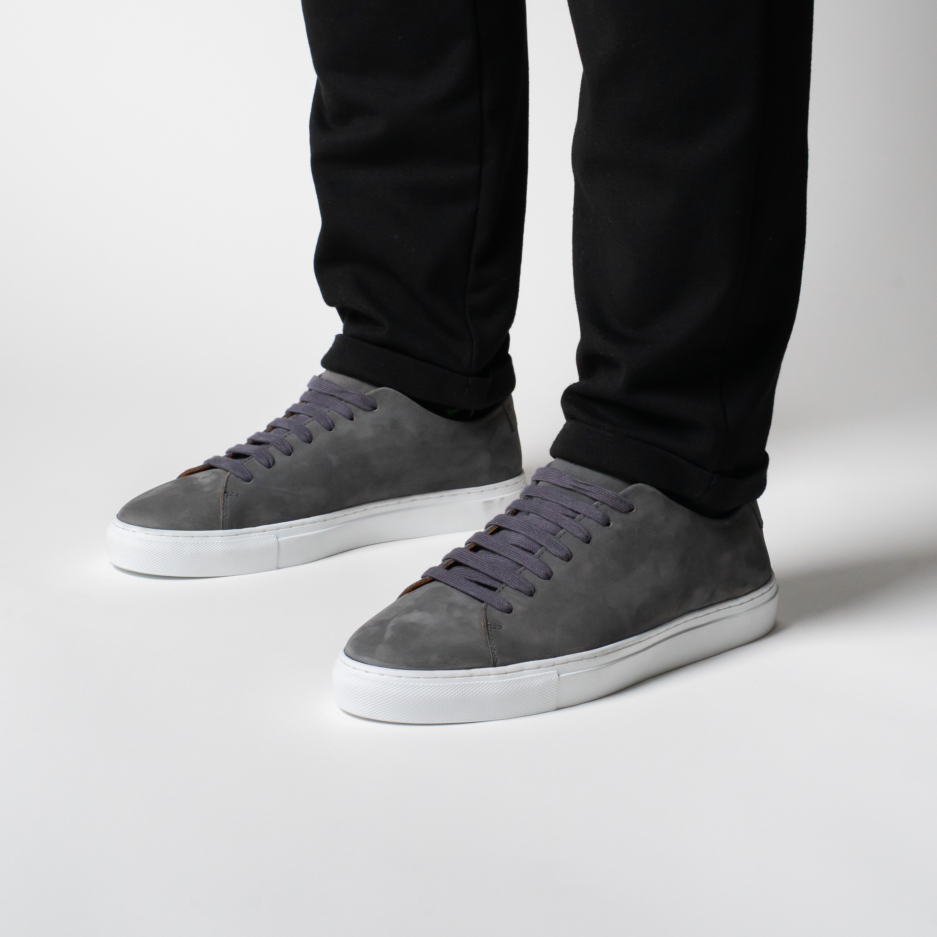Classy Sneaker – Hellanthrazit