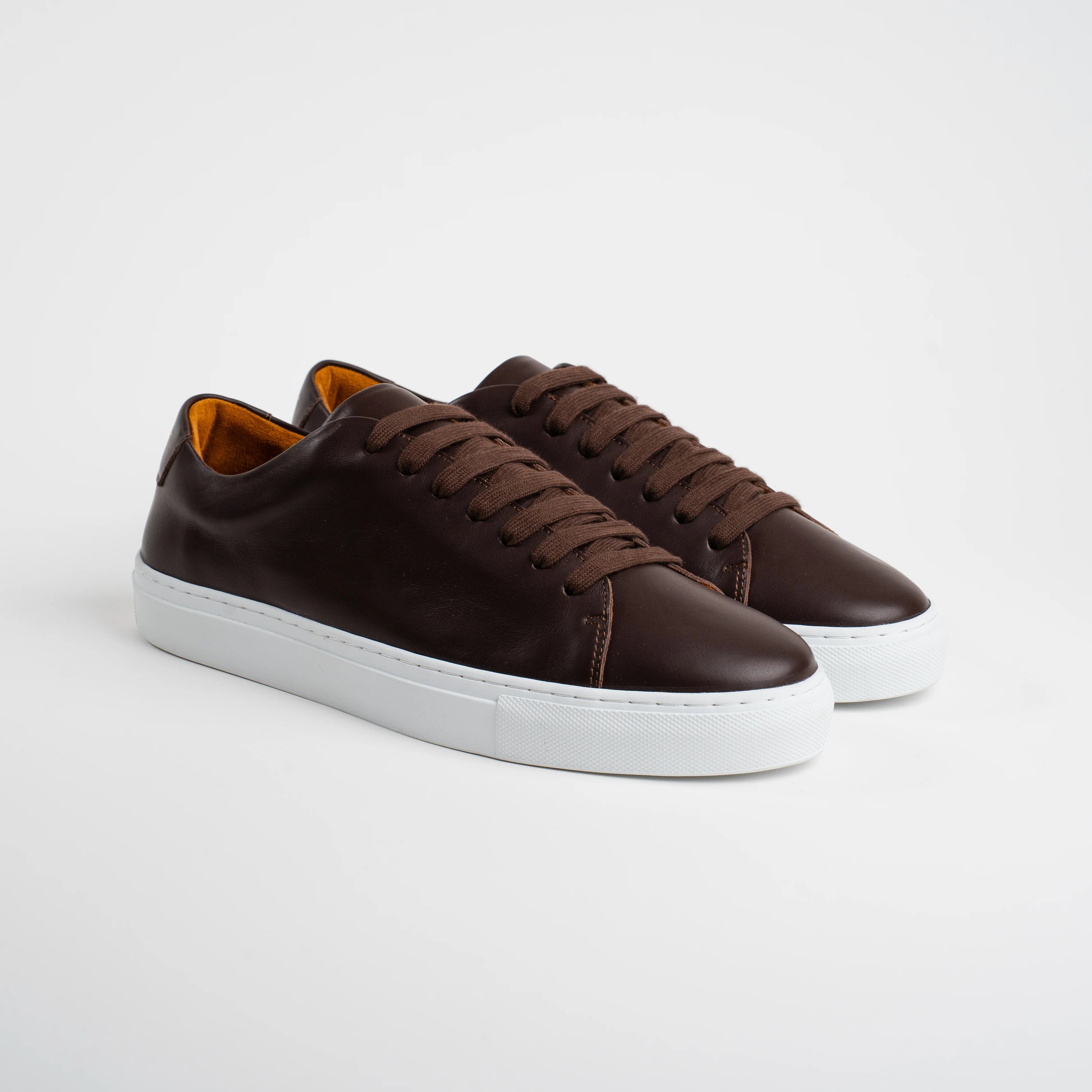 Classy Sneaker - Roast