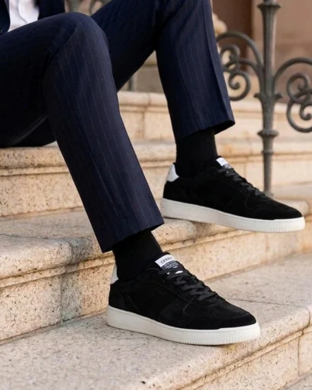 Low Sneaker - True Black