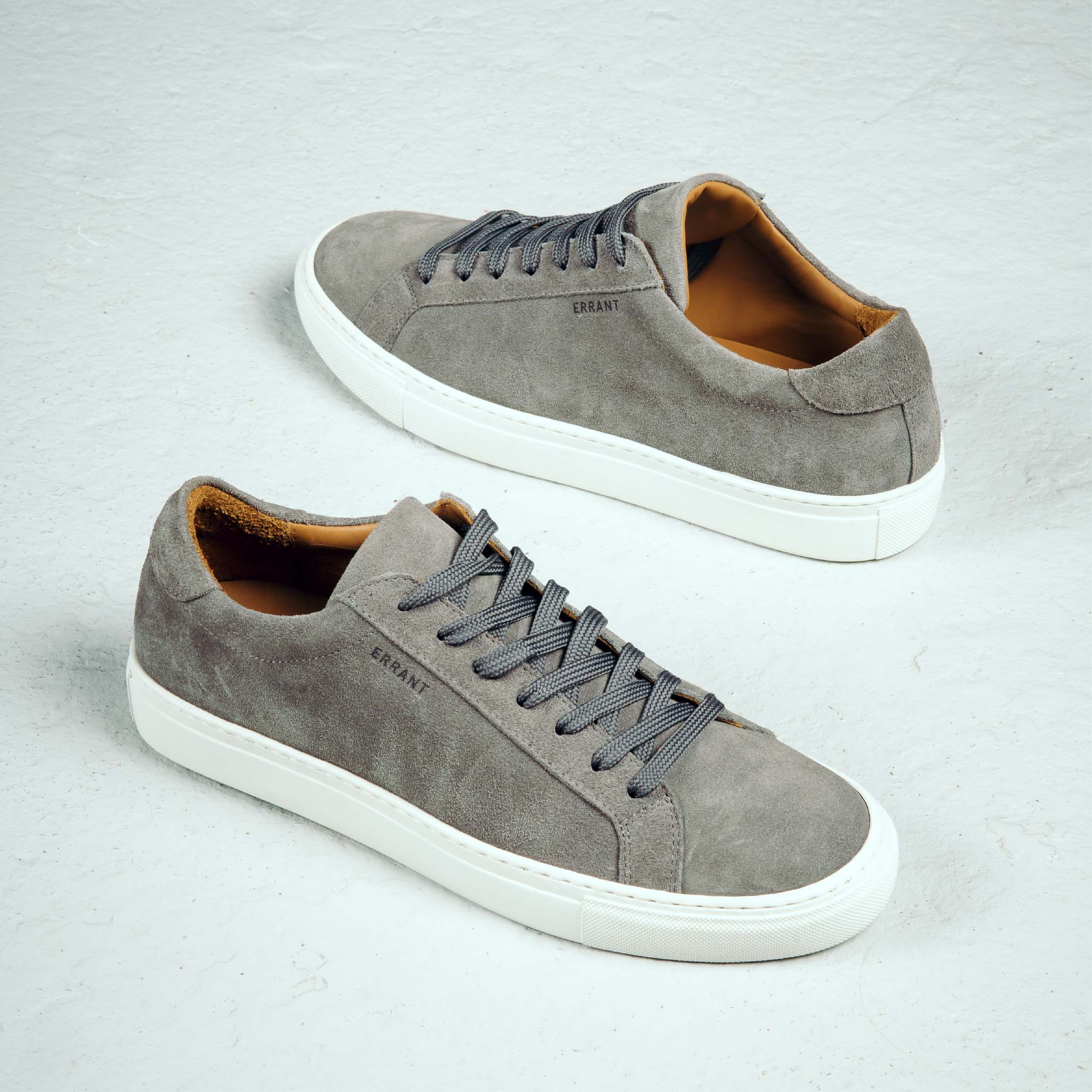 Essential Sneaker - Light Coal (Herre)