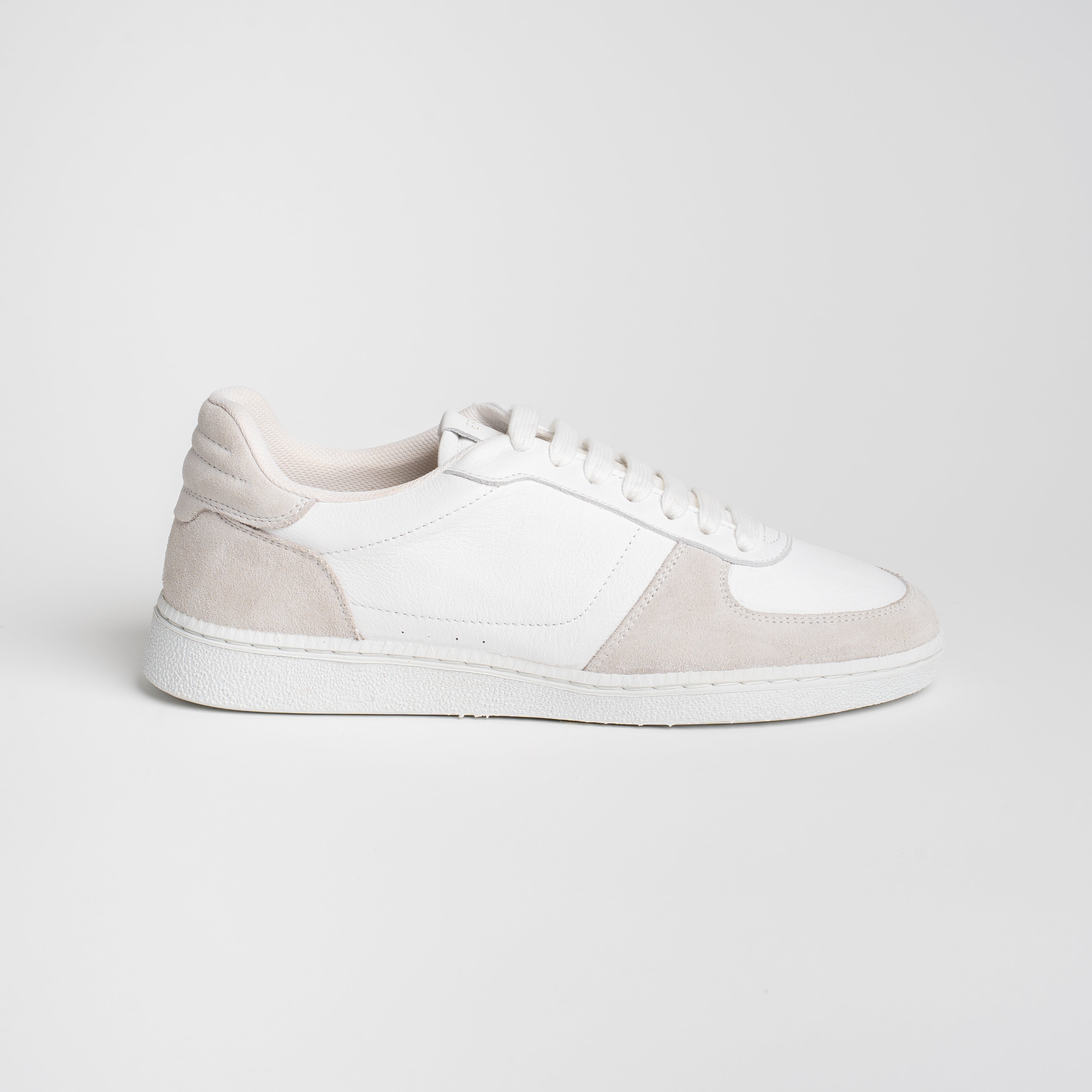 Retro Sneaker - White