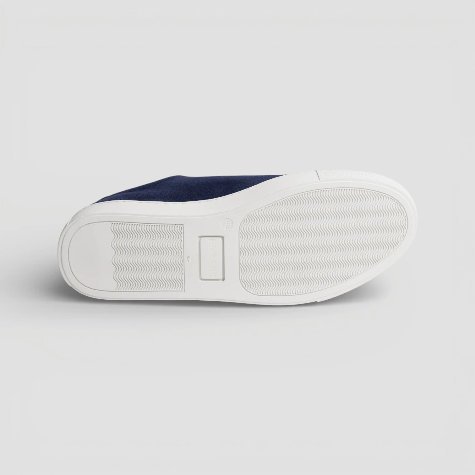 Essential Sneaker - Marine