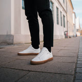 Essential Sneaker - White Gum (Herre)