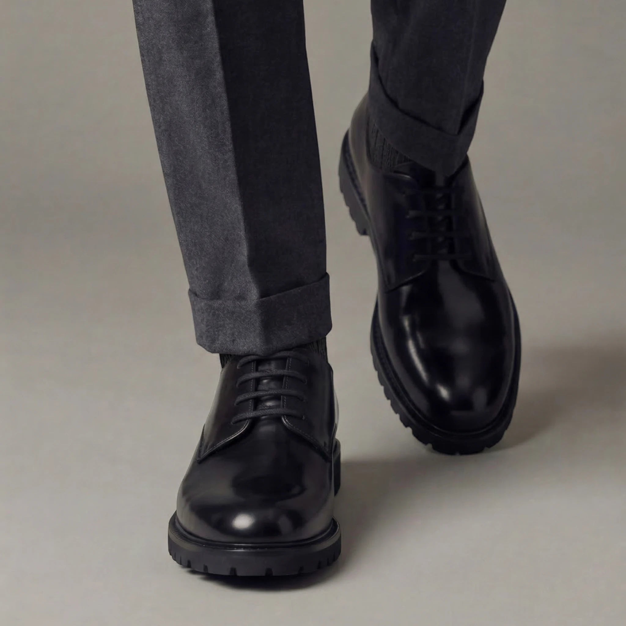 Modern Derby - Classic Black