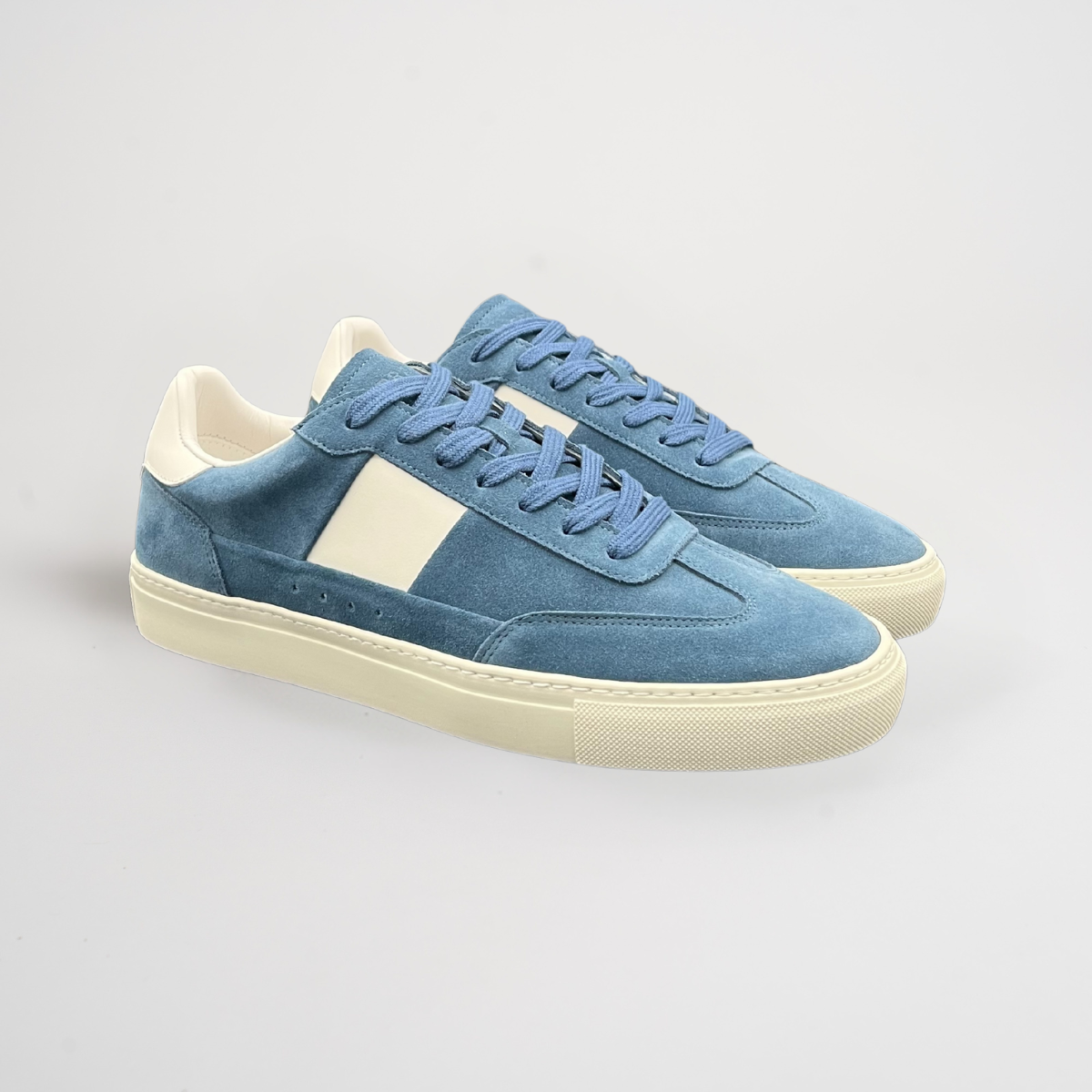 Lux Court Sneaker - Light Blue