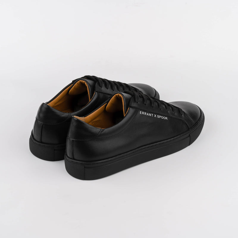 Essential Sneaker X SPOOR - All Black Classy (HERRE)