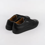 Essential Sneaker - All Black Classy (Herre)